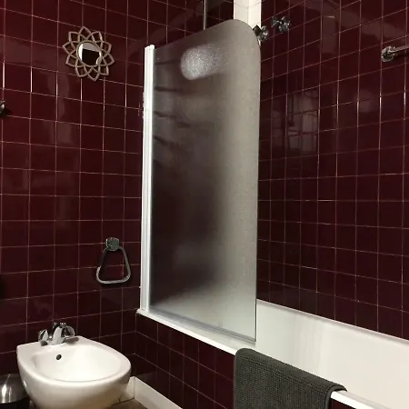 50 M2, 1 Yatak Odalı, 1 Banyolu , Bölgesinde * Estoril