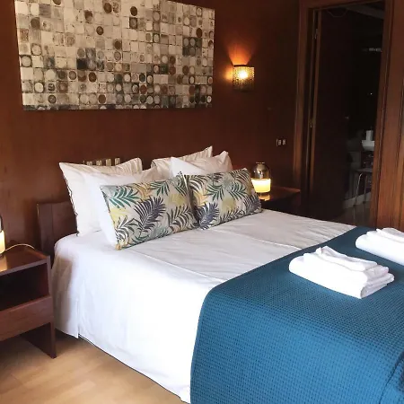 50 M2, 1 Yatak Odalı, 1 Banyolu , Bölgesinde * Estoril